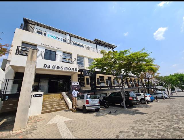 201M² SHOWROOM TO LET IN KRAMERVILLE
